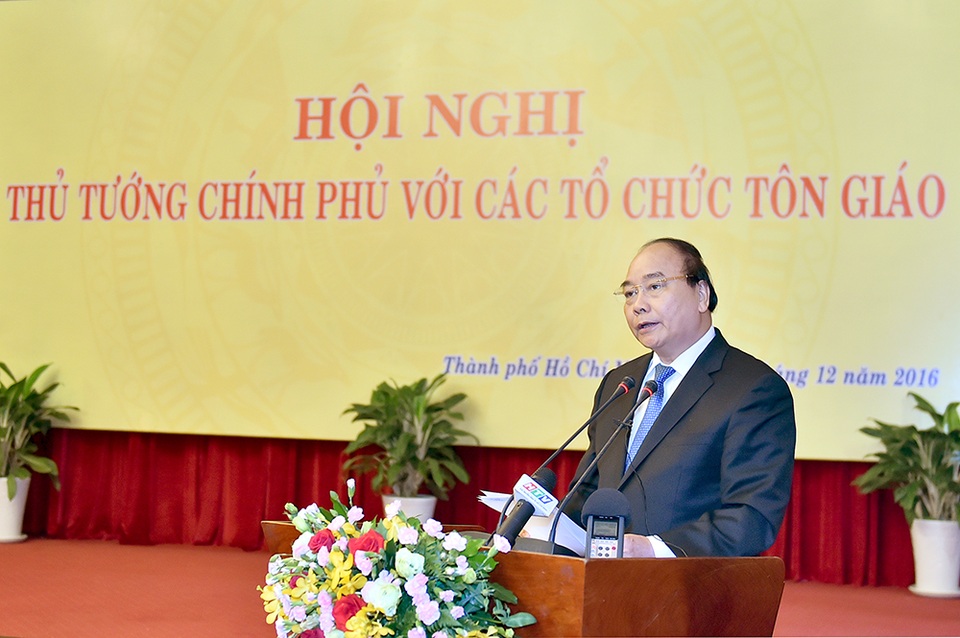 Thủ tướng: Cùng là con cháu Lạc Hồng, phải chung tay xây dựng đất nước - 2 Thủ tướng yêu cầu giải quyết thoả đáng các kiến nghị từ đại diện các tôn giáo.