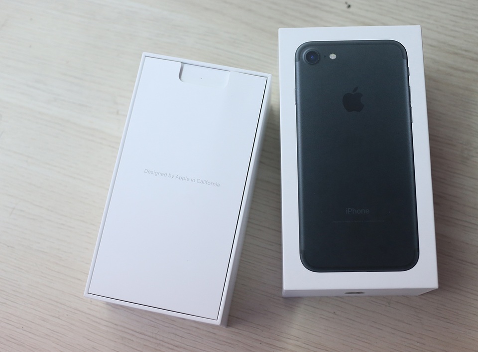 
Tiến hành mở hộp
