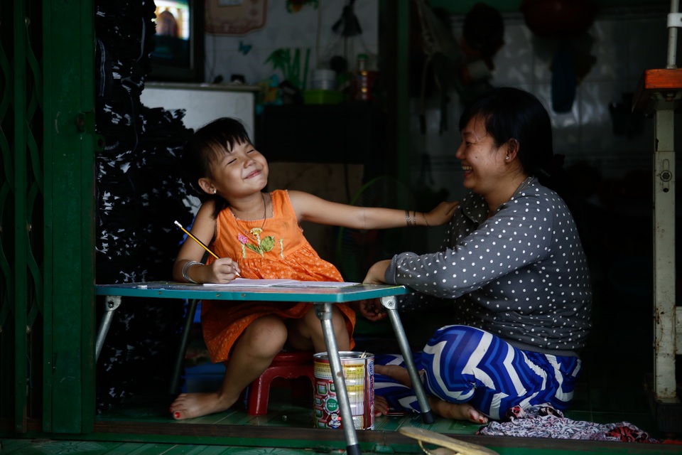 Thí sinh nữ "đánh bại" các tay máy nam, đoạt quán quân Canon PhotoMarathon 2016 - 11 Ảnh giải ba chủ đề Từ Kí ức tuổi thơ
