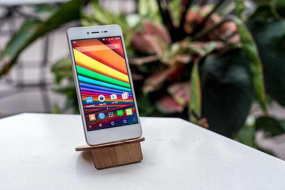 Loạt điện thoại mới "lên kệ" thị trường Việt trong tháng 10/2016 - 3