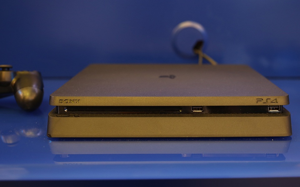 PS4 Slim