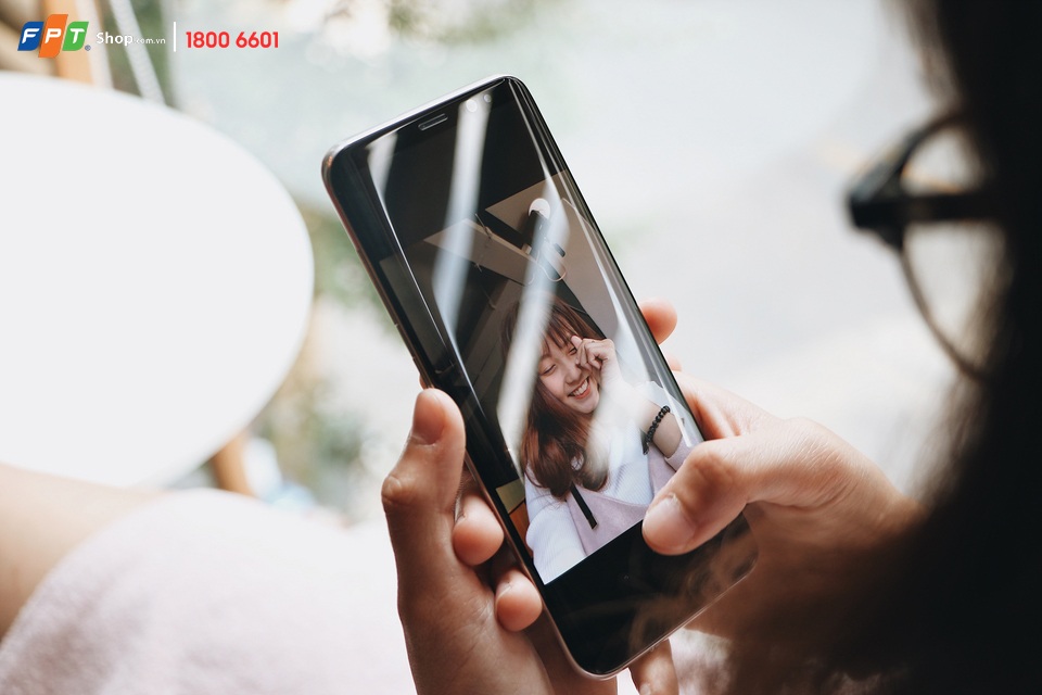 Trải nghiệm Galaxy S8, trúng Galaxy S8 Plus - 3 Galaxy S8/ S8 Plus sở hữu thiết kế tinh tế với màn hình vô cực cùng nhiều tính năng cao cấp