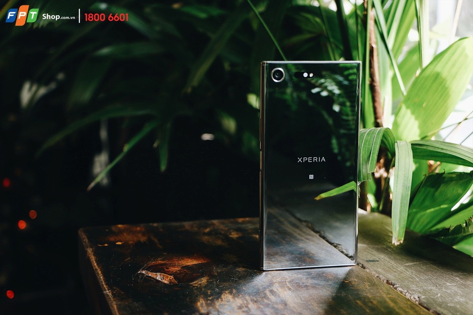 Sony Xperia XZ Premium chính thức lên kệ, màu Deepsea Black được yêu thích nhất - 1 Sony Xperia XZ Premium chính thức lên kệ, màu Deepsea Black được yêu thích nhất - 1