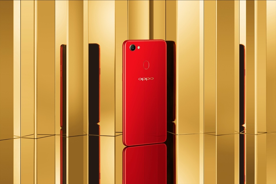 OPPO F9 là sản phẩm điện thoại người Việt tìm kiếm nhiều nhất trên Google trong năm 2018 - 6 OPPO F7 Đỏ Ánh Dương gây ấn tượng mạnh với màu sắc bắt mắt