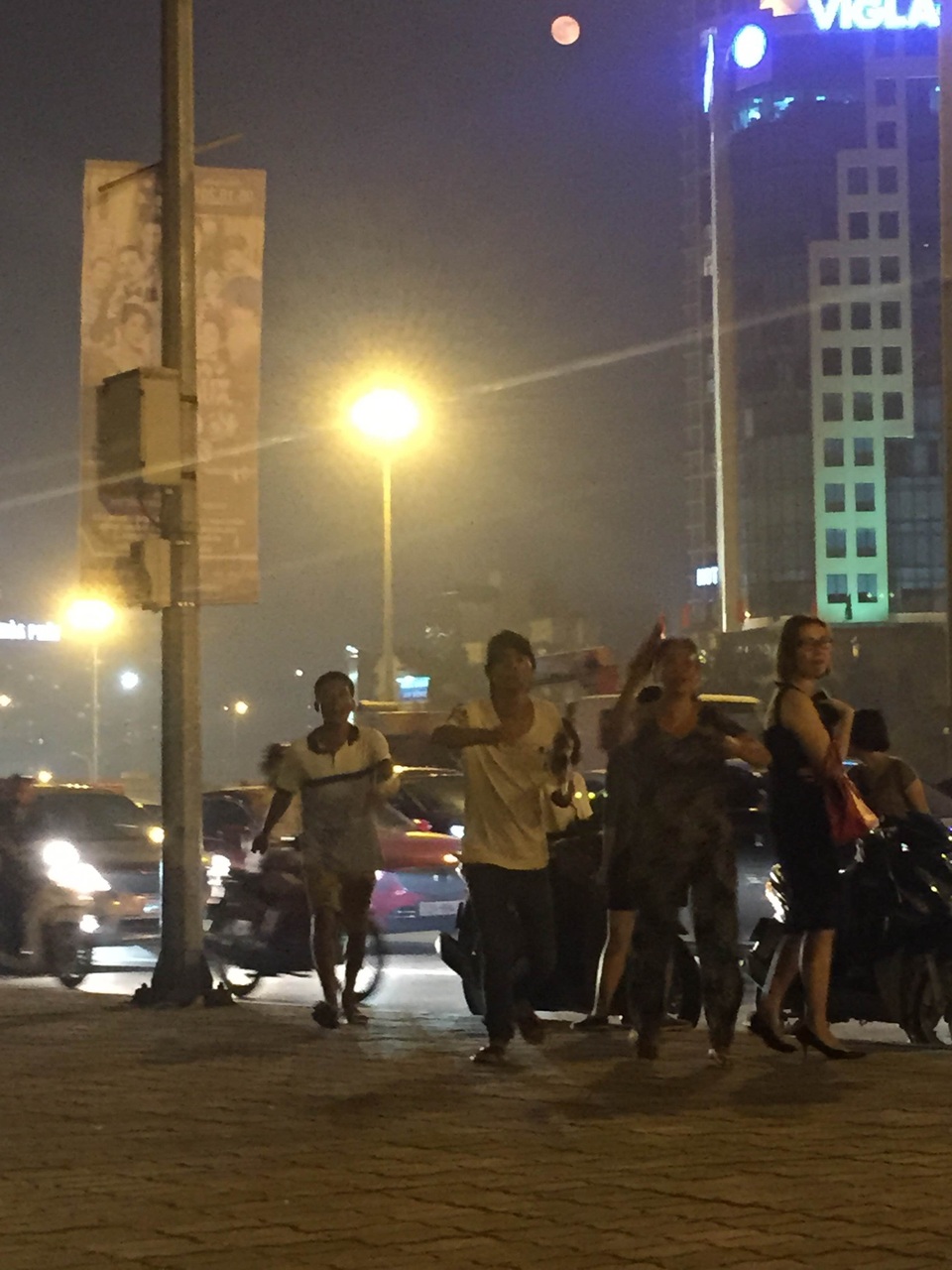 Lý giải bất ngờ về chuyện giành nhau vé “Đêm tình nhân 3” - 1