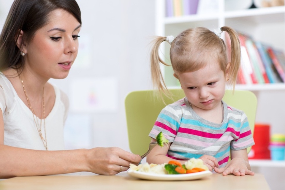 Đâu là cách tốt nhất để con hết biếng ăn? - 1 4 triệu chứng điển hình của chứng biếng ăn
