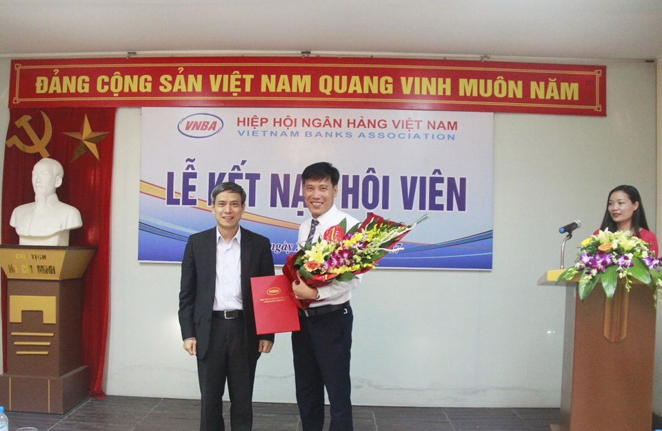 VNPAY gia nhập Hiệp hội Ngân hàng Việt Nam - 1 Ông Nguyễn Toàn Thắng - Tổng thư ký Hiệp hội Ngân hàng Việt Nam và Chủ tịch HĐQT VNPAY, Ông Trần Trí Mạnh.