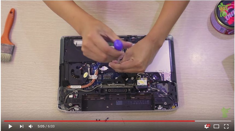 Vô tư mua laptop cũ mà không lo mua phải hàng dựng, hàng dởm nếu biết cách check kỹ tới từng chi tiết thế này! - 8 Vô tư mua laptop cũ mà không lo mua phải hàng dựng, hàng dởm nếu biết cách check kỹ tới từng chi tiết thế này! - 8