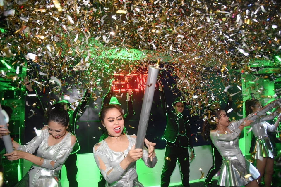 Tưng bừng không khí đón năm mới tại "The World of Heineken" - 7 Năm 2018 đã đến cùng những tiếng hô vang chúc mừng năm mới