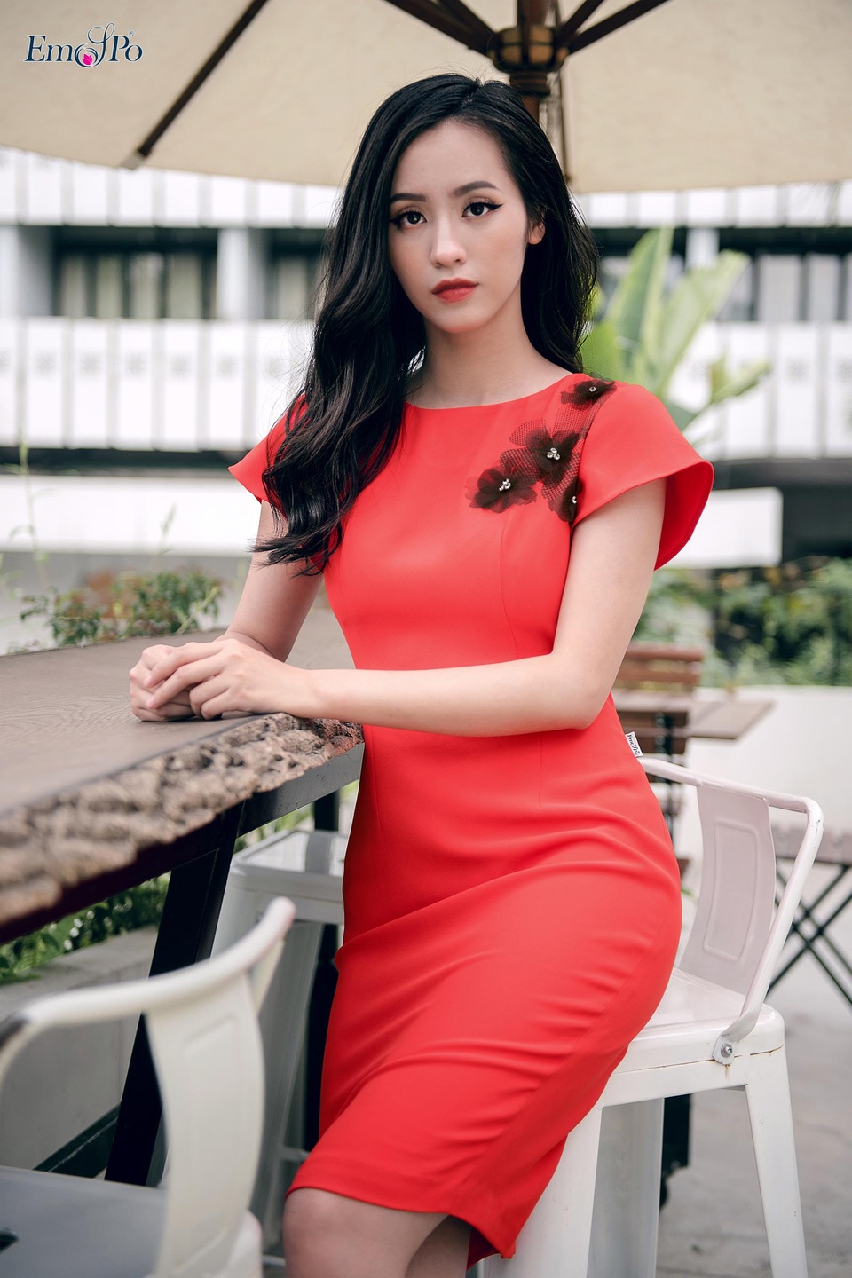 Những bộ cánh đơn giản và có gu luôn là lựa chọn thông minh của phái đẹp.