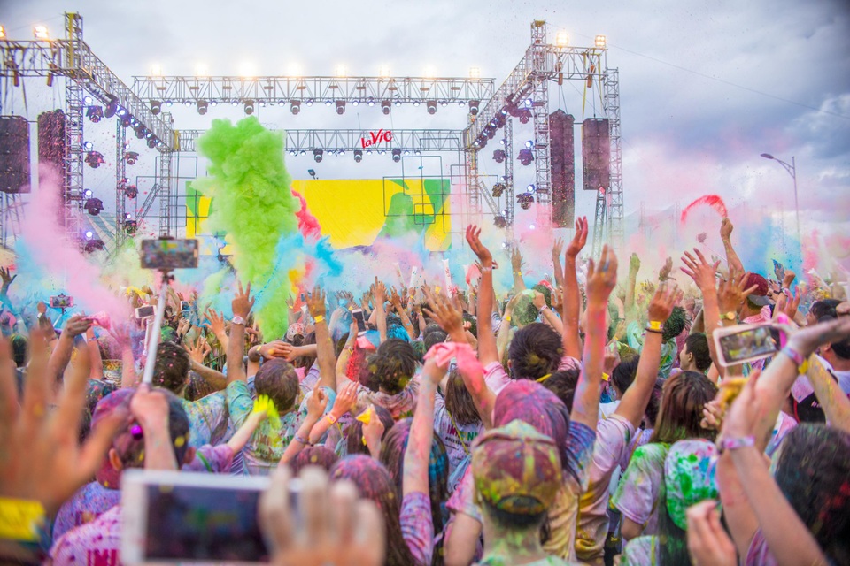 Hết lễ? Lo gì vì sắp đến Color Me Run rồi! - 4 đến sân khấu tài năng dành cho bất kỳ cá nhân nào muốn thể hiện và hoà vào không khí lễ hội ngay buổi sáng ngày sự kiện