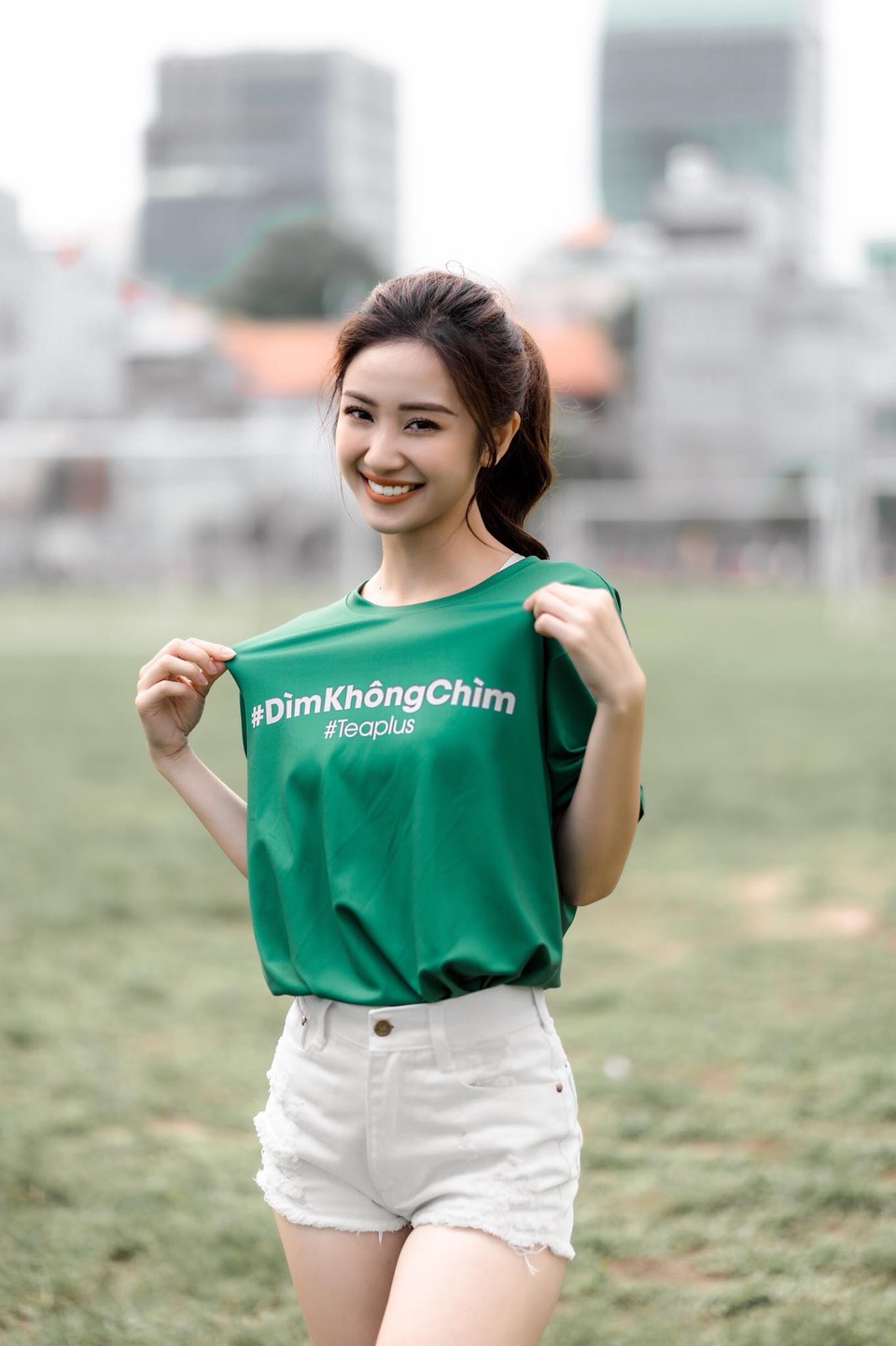 Giới trẻ thi nhau thử thách “nổi” hơn cả Sao Việt - 2 Jun Vũ trở thành nàng thơ của rất nhiều fan hâm mộ