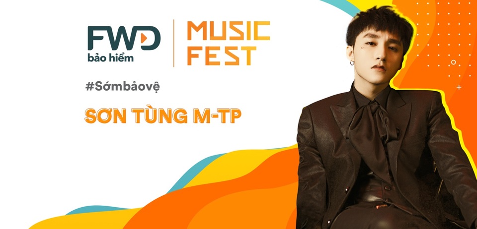 Tóc Tiên, Sơn Tùng M-TP, Ưng Hoàng Phúc đồng loạt chia sẻ #sớmbảovệ - 2 Sơn Tùng – MTP thì show bức ảnh ký hợp đồng bảo hiểm FWD với dáng ngồi lãng tử có một không hai. Status kèm theo lại đầy chất tự sự: “Với tinh thần #Sớmbảovệ, Tùng tự bảo vệ với một hợp đồng bảo hiểm nhân thọ. Phải biết chăm sóc và bảo vệ cho bản thân mình trước, thì mới có thể làm chỗ dựa cho người thân. Thanks”.