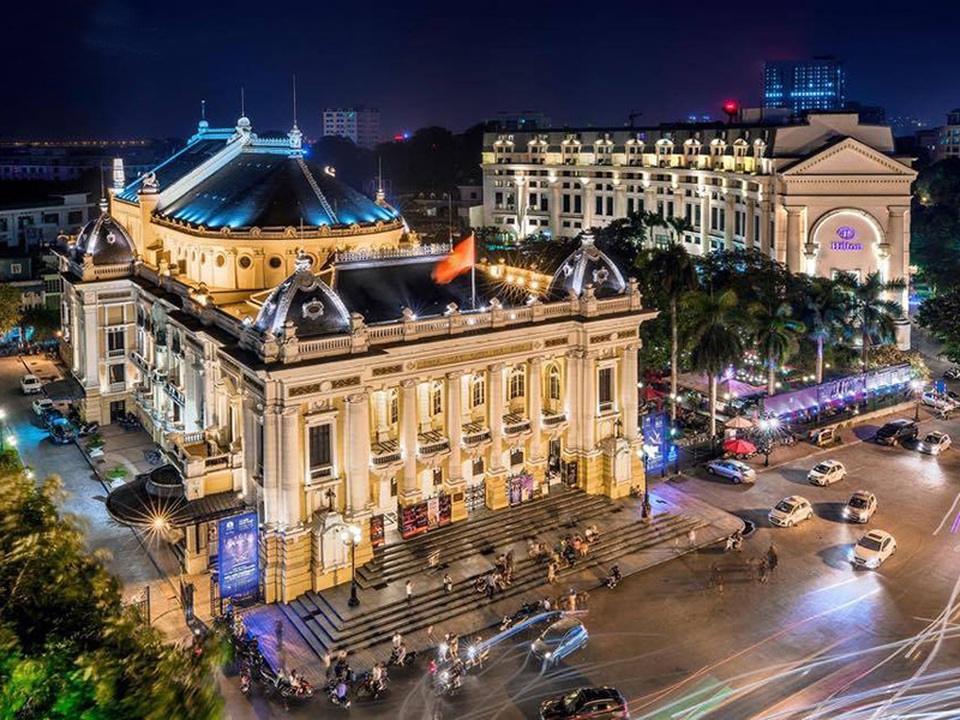 Tái hiện hoàn mỹ kiến trúc tân cổ điển giữa lòng Hà Nội - 1 Vẻ đẹp đầy mê hoặc của Nhà hát lớn Hà Nội mang đặc trưng kiến trúc Tân cổ điển