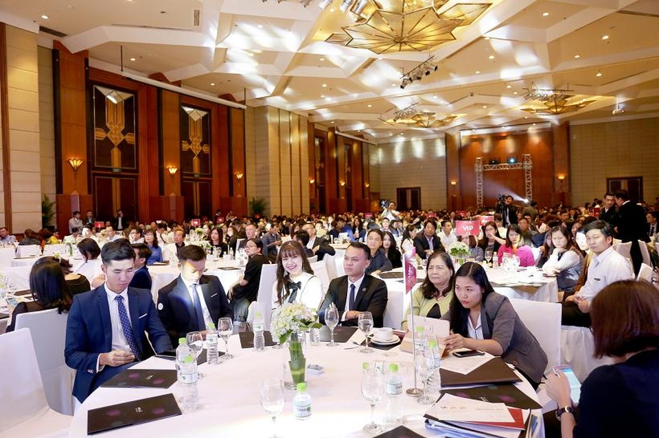 Tầm nhìn dài hạn trong đầu tư condotel Nha Trang - 1 Lễ mở bán The Diamond thu hút 800 khách tham dự