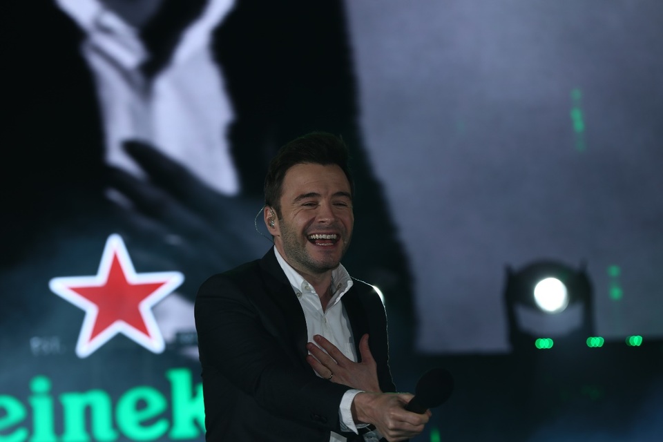 Shane Filan bùng nổ trong lần đầu đón giao thừa tại Hà Nội - Ảnh 10. Shane Filan bùng nổ trong lần đầu đón giao thừa tại Hà Nội - Ảnh 10.