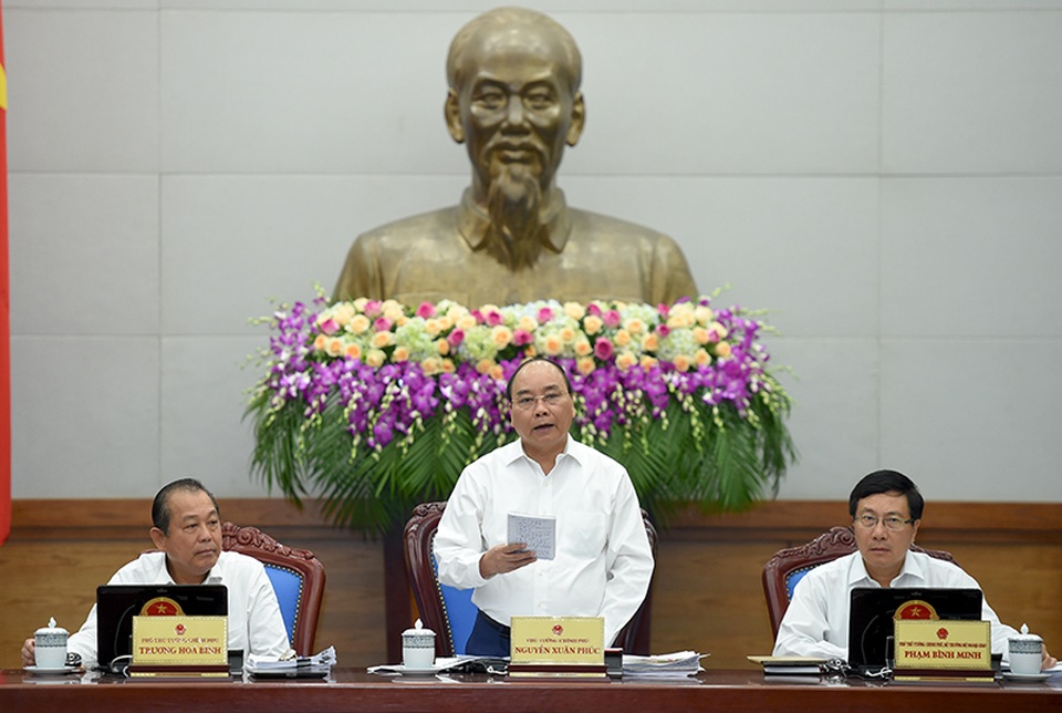 Mục tiêu tăng trưởng GDP "cao, khó, nhưng không phải không thực hiện được" - 1 Thủ tướng yêu cầu tại phiên họp này phải kiểm điểm các bất cập tồn tại, nhất là phản ứng chính sách cần thiết trong điều kiện kinh tế thị trường ở Việt Nam