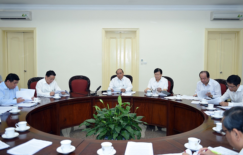 Thủ tướng: Nếu không giải quyết tốt, miền Nam sẽ thiếu điện nghiêm trọng - 1 Thủ tướng nhấn mạnh, cung ứng điện là một cân đối lớn của nền kinh tế