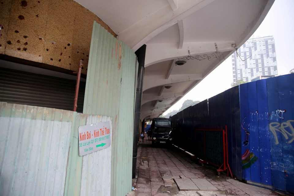 
Theo kế hoạch, các hạng mục sẽ được bảo tồn như bảng hiệu, mái đua che nắng, các đường nét nhịp điệu của kiến trúc khối đế thời kỳ đầu.
