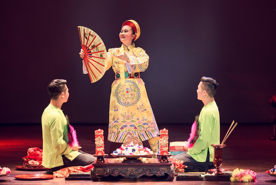 Tứ phủ- hoành tráng vở diễn hầu đồng - 8 Chương Ông Hoàng Mười.