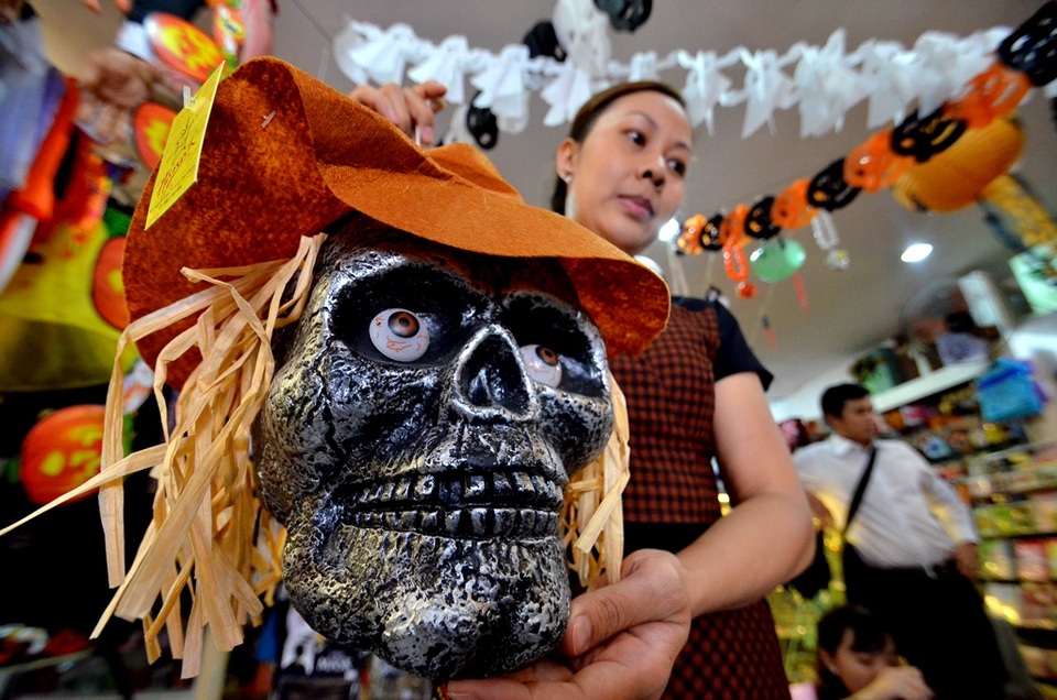 Lạc vào "thế giới" Halloween - 13 Chiếc đầu lâu nhìn khá dí dỏm.