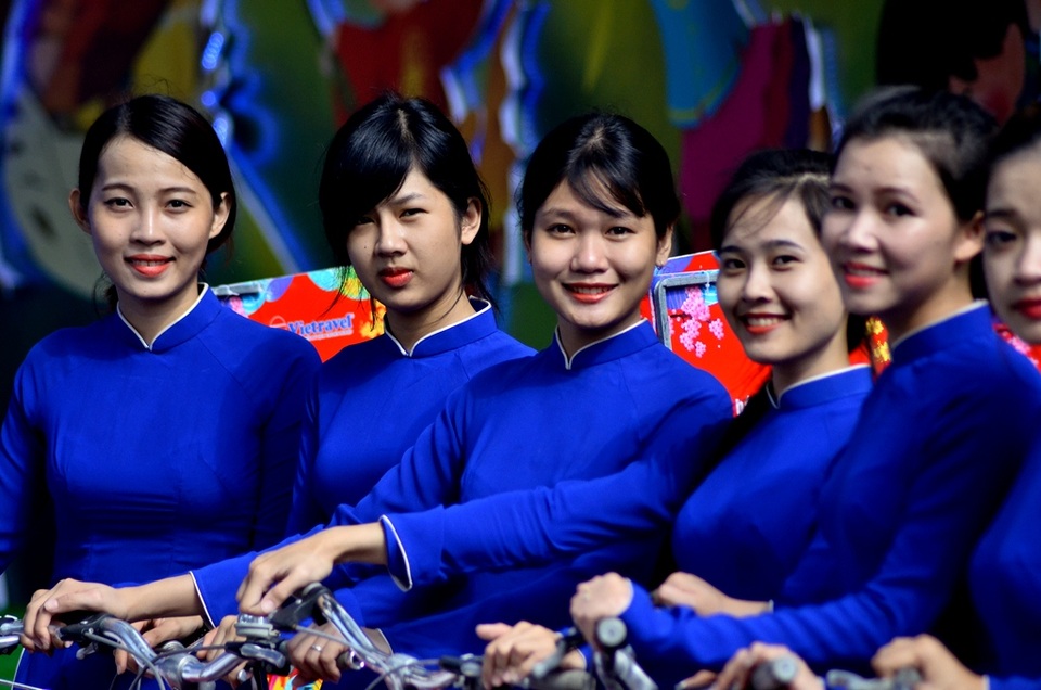 Lữ hành tung nhiều tour kích cầu "độc, lạ" mùa du lịch Tết Đinh Dậu - 1 Mùa du lịch tết Đinh Dậu đã rục rịch khởi động với nhiều hoạt động kích cầu hấp dẫn.