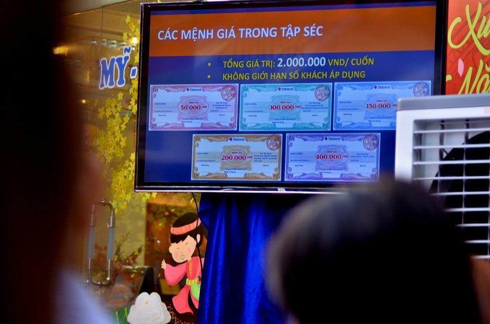 Lữ hành tung nhiều tour kích cầu "độc, lạ" mùa du lịch Tết Đinh Dậu - 4 Một trong những sản phẩm độc nhất năm nay chính là tấm Séc du lịch.