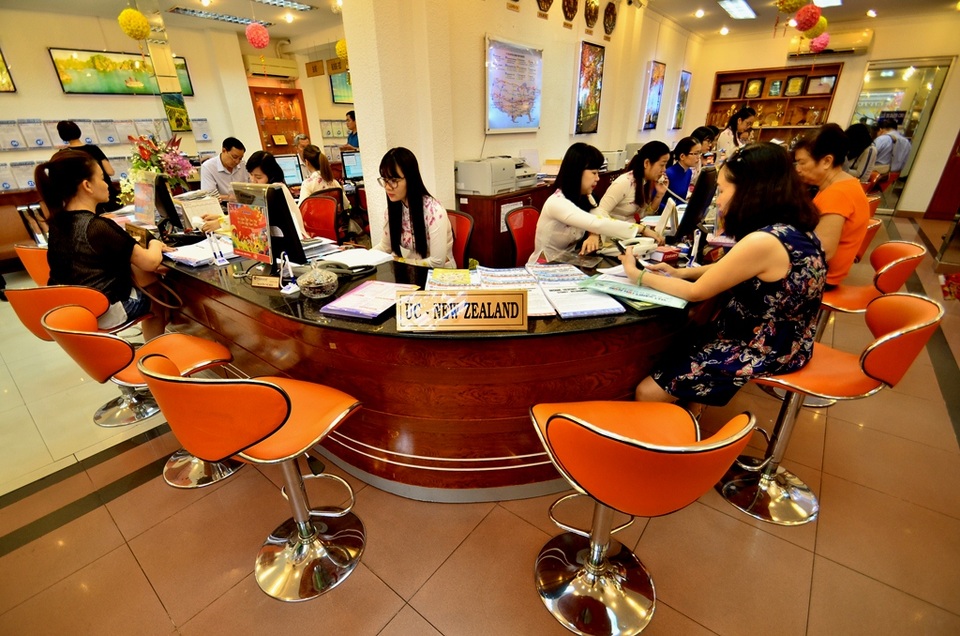 Lữ hành tung nhiều tour kích cầu "độc, lạ" mùa du lịch Tết Đinh Dậu - 7 Khi có nhiều ưu đãi và nhiều sản phẩm cạnh tranh, việc du lịch nước ngoài dường như trở nên đơn giản với khá nhiều người.