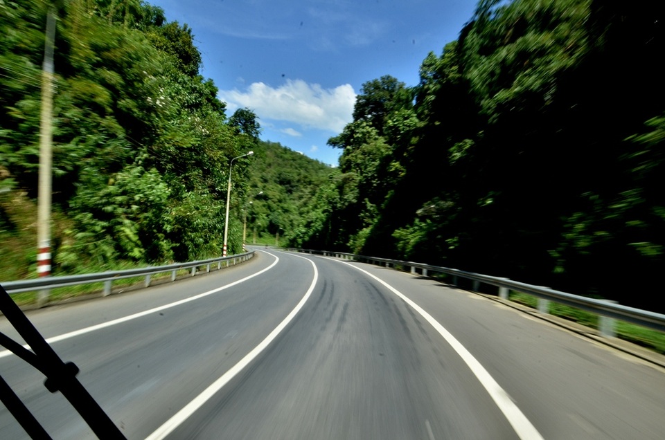 Đường lên đèo Chuối.