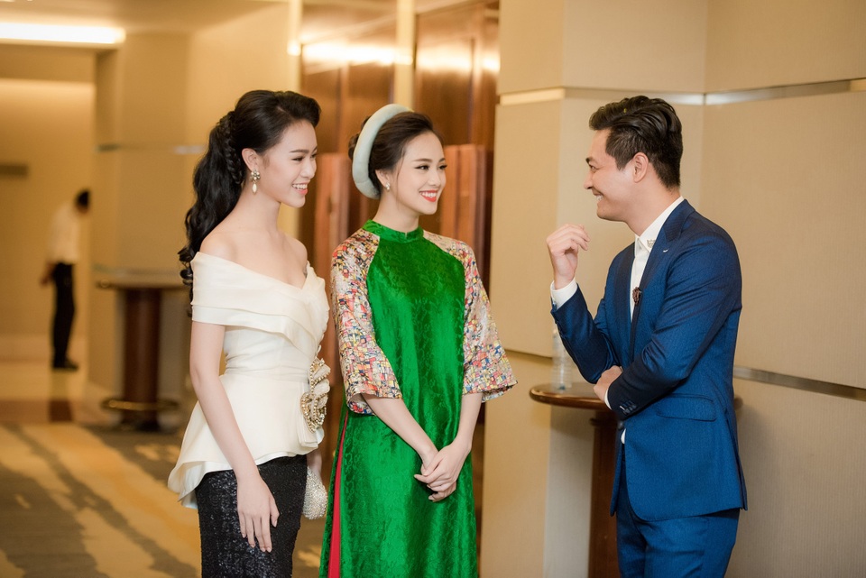 “Cô gái vàng” của Top 10 Hoa hậu Việt Nam hội ngộ Hoa khôi xứ chè - 7 Tuy nhiên, trong đêm chung kết HHVN 2016, may mắn đã chưa thực sự đến với cô và người đẹp chỉ dừng chân ở vị trí top 10. Mặc dù vậy, những dấu ấn sâu đậm mà Ngọc Vân đã để lại với giới truyền thông là rất lớn, chính vì thế cô đã nhận được giải thưởng phụ ‘Người đẹp truyền thông’.
