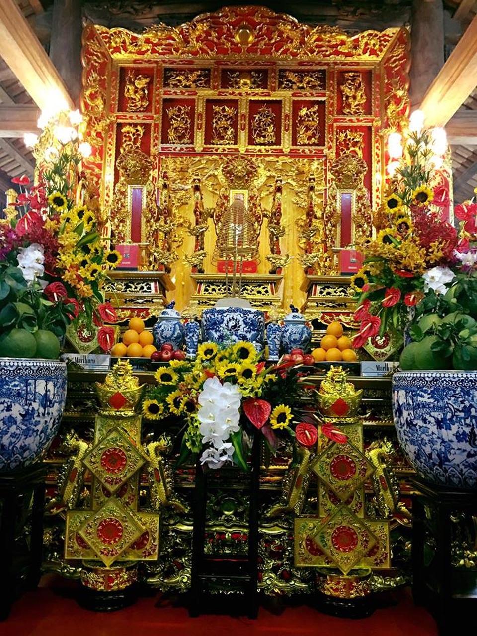 NSƯT Hoài Linh phờ phạc chuẩn bị cho lễ giỗ tổ sân khấu - 4 NSƯT Hoài Linh phờ phạc chuẩn bị cho lễ giỗ tổ sân khấu - 4