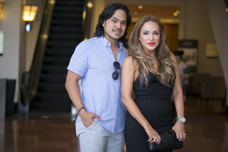 Ca sĩ Thanh Hà: “Làm việc với anh Tuấn Ngọc tôi thấy rất bực bội” - 2 Thanh Hà và bạn trai kém tuổi xuất hiện trong buổi họp báo chiều 15/9. Ảnh: AV.