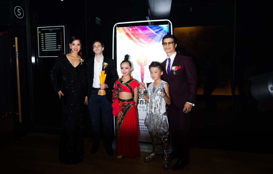 Năm nay 8 giải phim quốc tế gồm (2 giải cho Nam diễn viên quốc tế được yêu thích, 2 giải cho Nữ diễn viên nước ngoài được yêu thích, 2 giải cho Đạo diễn quốc tế, 2 giải cho phim quốc tế) thuộc về các nước: Ý, Pháp, Poland, Israel, Cuba, Mexico…