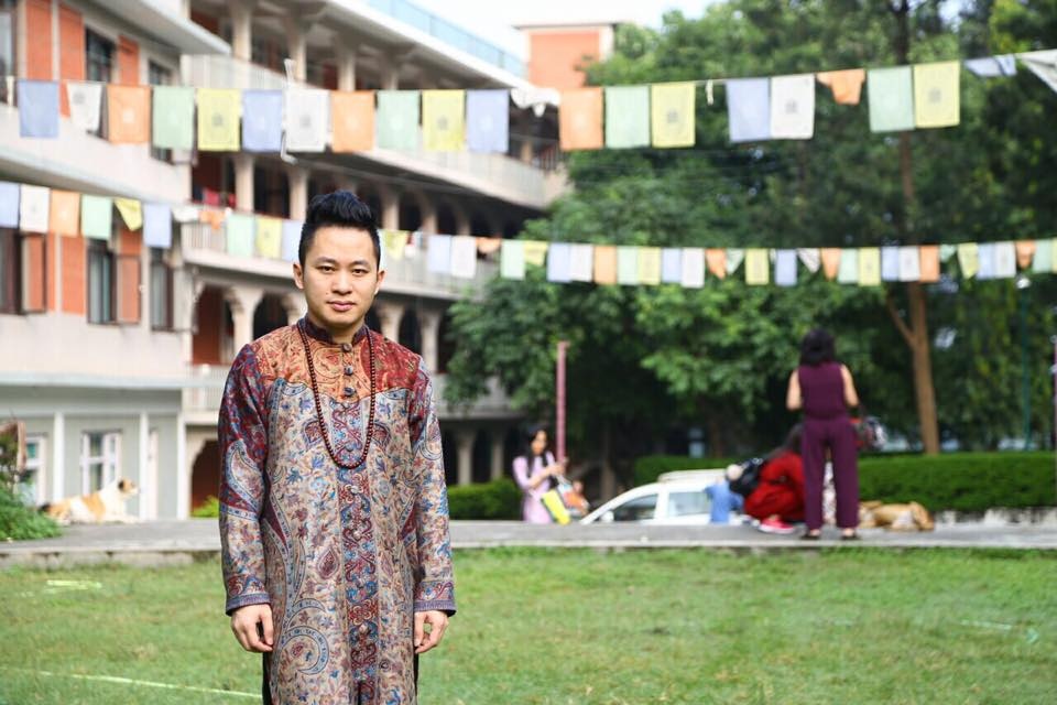 Tùng Dương nghỉ chạy show, hành hương về đất Phật - Ấn Độ - 10