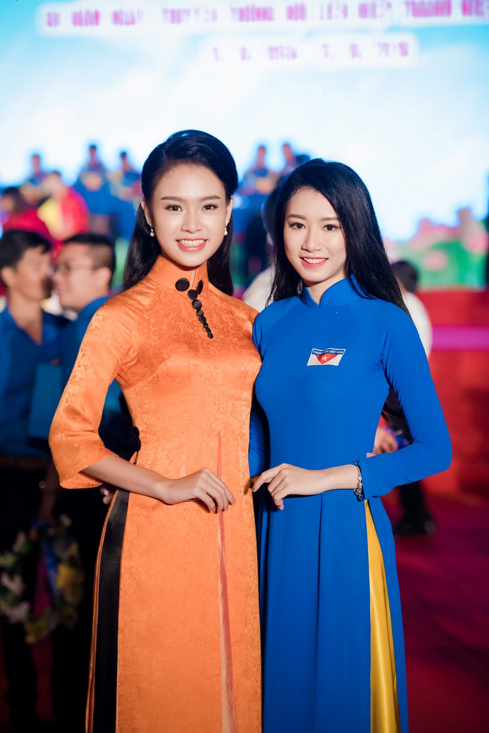 Diện áo dài lạ mắt, “cô gái vàng” của Hoa hậu Việt Nam gây chú ý - 3 Sở hữu vẻ đẹp trong sáng và thanh lịch, Ngọc Vân rất hợp với áo dài và cô cũng thường lựa chọn trang phục này để tham dự các sự kiện. Tuy nhiên, người đẹp cũng thử nghiệm nhiều phong cách áo dài khác nhau để tránh mang lại sự nhàm chán.