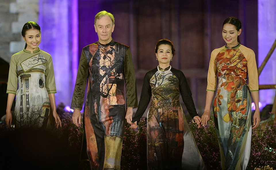 Vợ chồng nguyên Tổng lãnh sự Pháp tại Việt Nam.