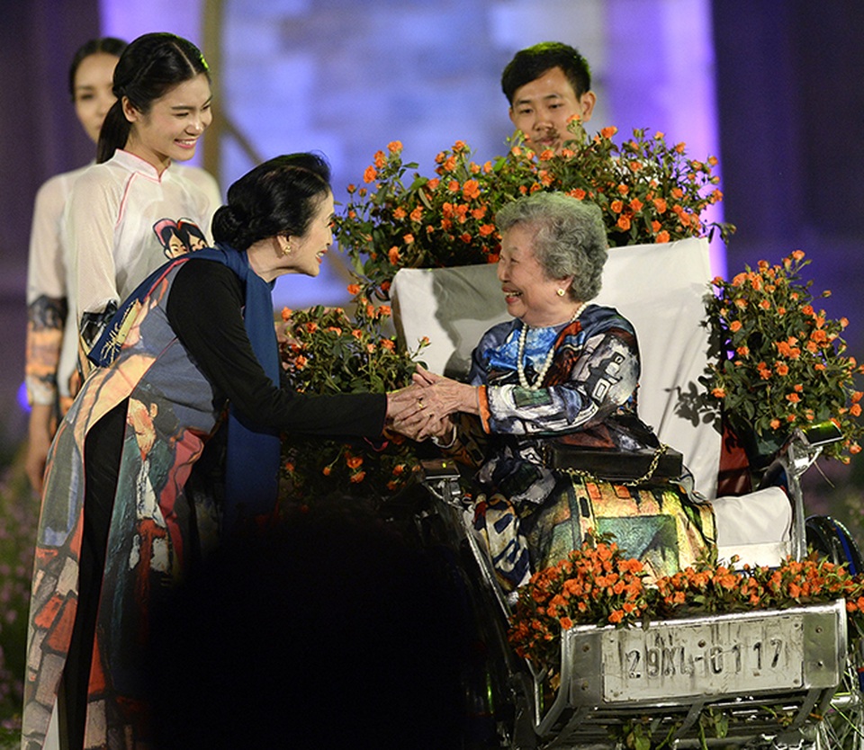 NSND Trà Giang và phu nhân cố danh hoạ Bùi Xuân Phái.