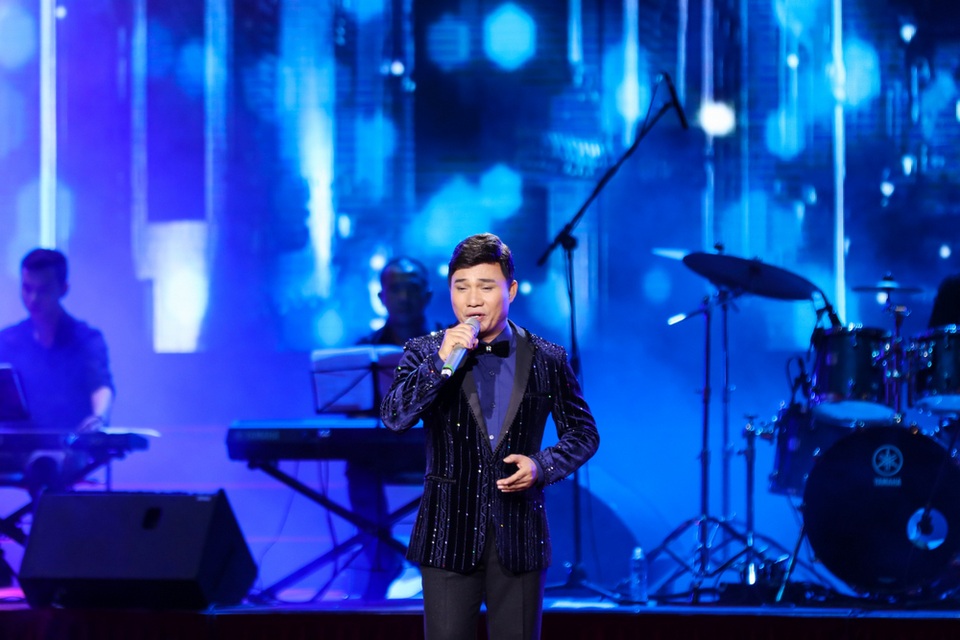 MC Kỳ Duyên bối rối khi Chế Linh bất ngờ “ngỏ lời yêu” - 2 MC Kỳ Duyên bối rối khi Chế Linh bất ngờ “ngỏ lời yêu” - 2