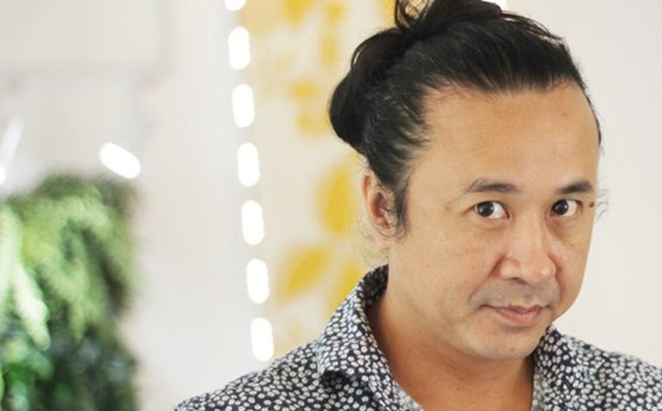 “Tôi đau lòng khi nghĩ đến thức ăn bẩn và những người sứt mẻ tâm hồn” - 2 Lê Minh Sơn chia sẻ, trải nghiệm của những chuyến đi đã giúp anh có nhiều vốn thực tế để sáng tạo âm nhạc. Ảnh: Tuấn.