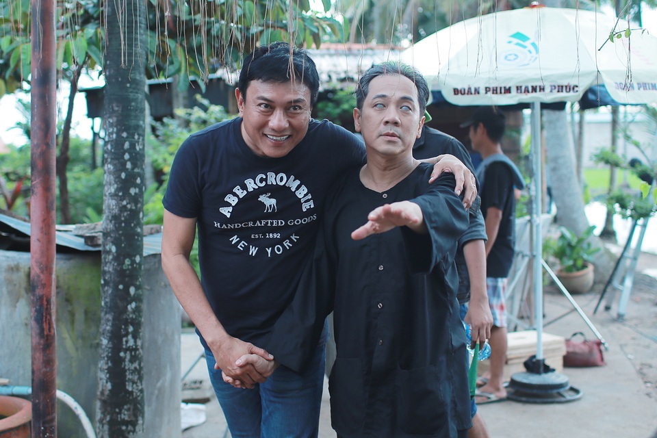 Về nhân vật của NSƯT Thành Lộc trong bộ phim, đạo diễn Hoàng Phúc cho biết nhân vật này được anh phỏng theo hình ảnh của cụ Đồ Chiểu, một ông giáo già mù mòa nhưng chính là người chỉ dạy Lục Vân Tiên đạo làm người, tinh thần nghĩa hiệp, luân thường - đạo lý.