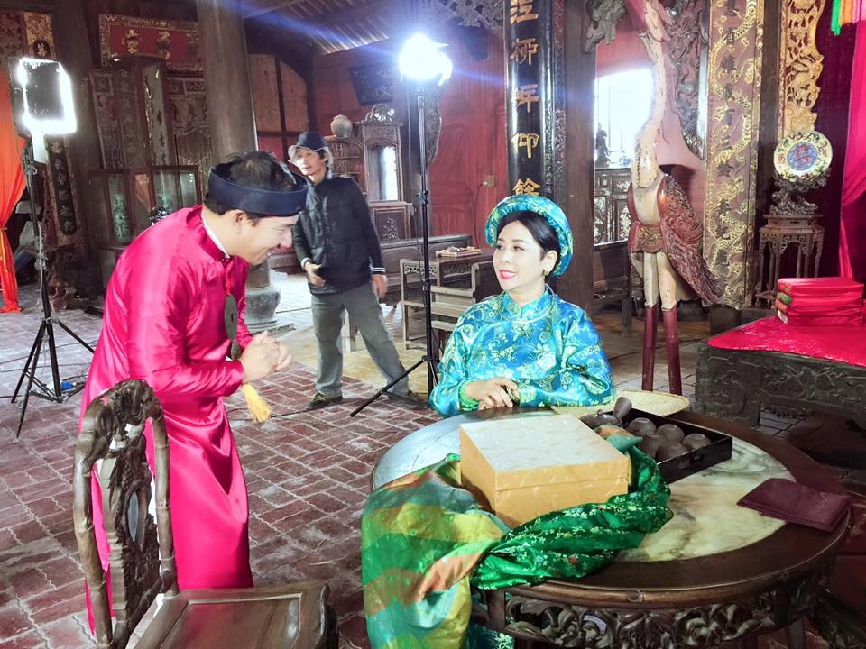 NSƯT Minh Hằng vẫn đóng “quan bà” trong hài Tết dù thiếu NSƯT Phạm Bằng - 12 Quan bà Minh Hằng vì thiếu quan ông Phạm Bằng nên khá buồn khi đến phim trường.