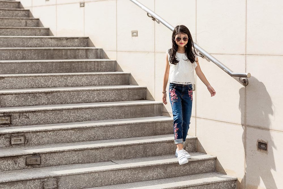 Điều làm tôi cảm thấy vui và hạnh phúc nhất là bé Bảo Tiên ngày càng khôn lớn, chăm chỉ học tập và biết nghe lời. Và tôi cũng rất yên tâm làm việc khi có người thân hỗ trợ chăm sóc bé Bảo Tiên cũng như quán xuyến việc gia đình” – Trương Ngọc Ánh tâm sự.