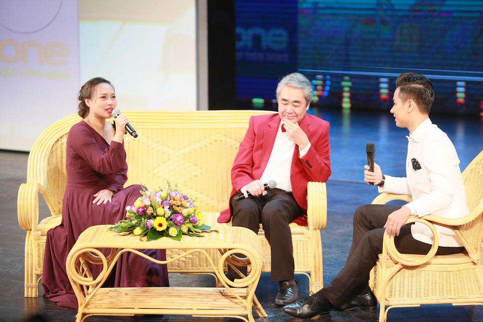 NSND Quang Thọ và ca sĩ Khánh Linh.