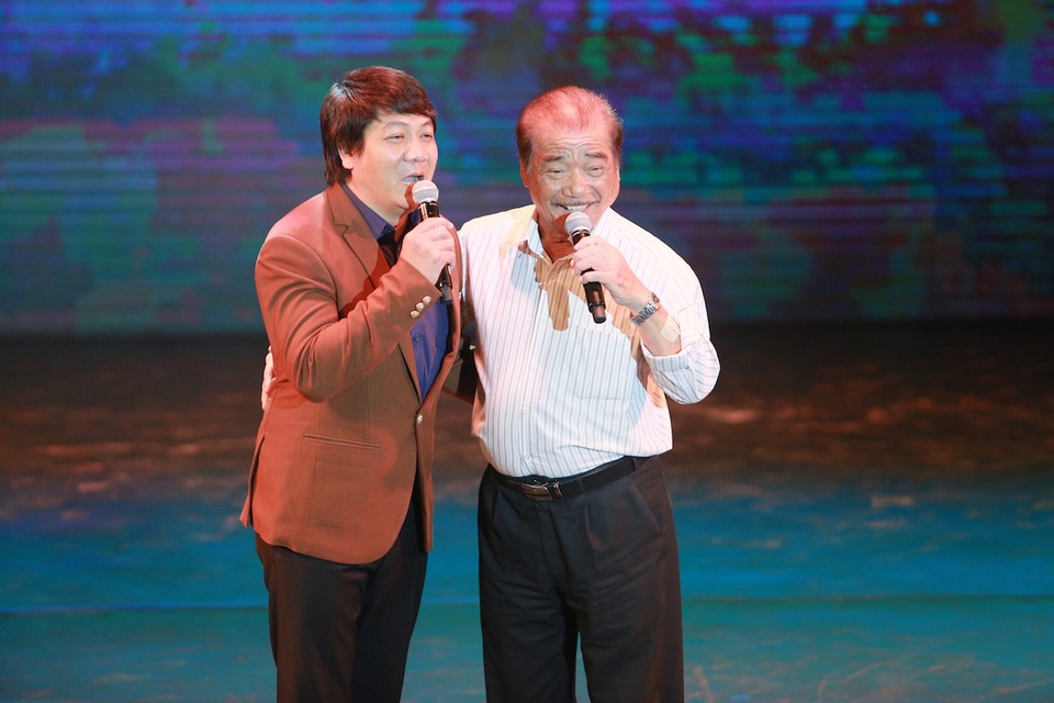 NSND Trần Hiếu bật mí chuyện “nài nỉ” học trò nghèo đi học - 4