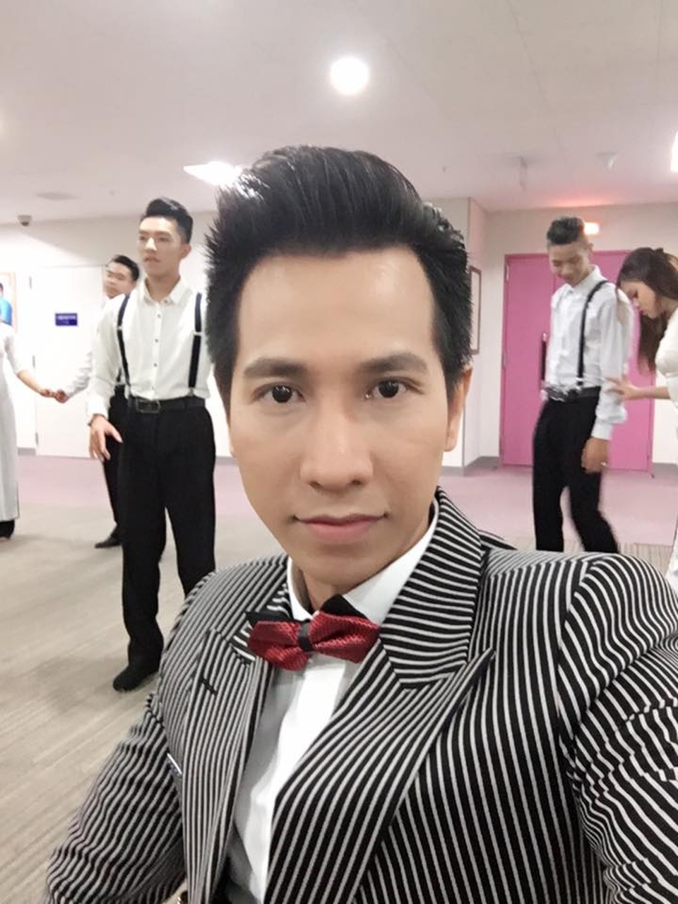 Cựu ca sĩ Sao Mai tâm sự về nghề giáo - 1 Ca sĩ - giảng viên Lê Anh Dũng.