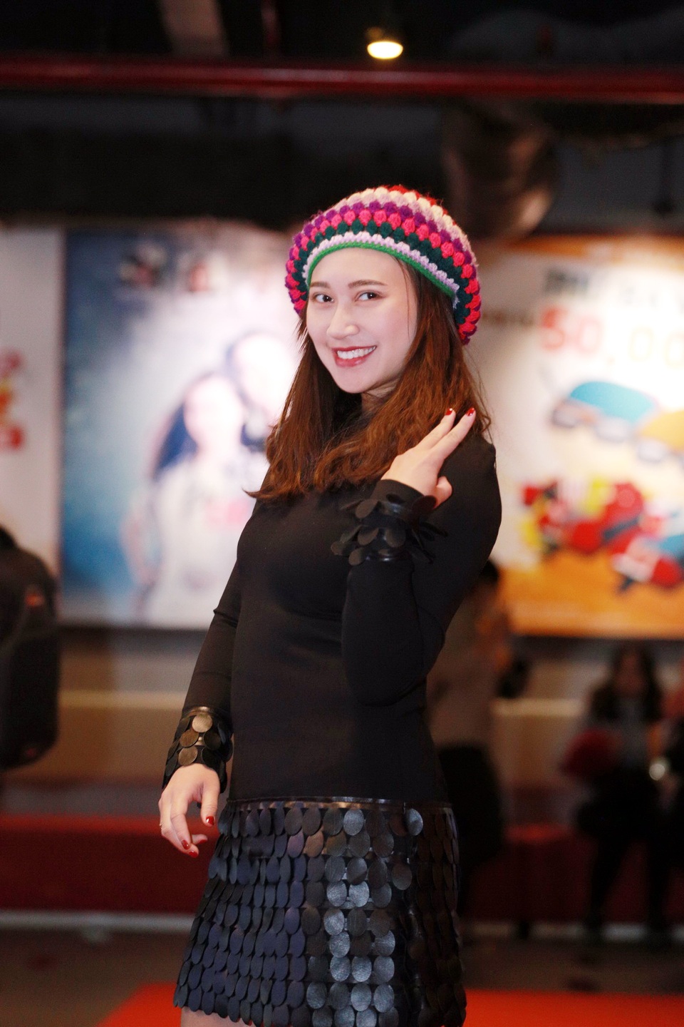 Hoạ mi Khánh Linh.