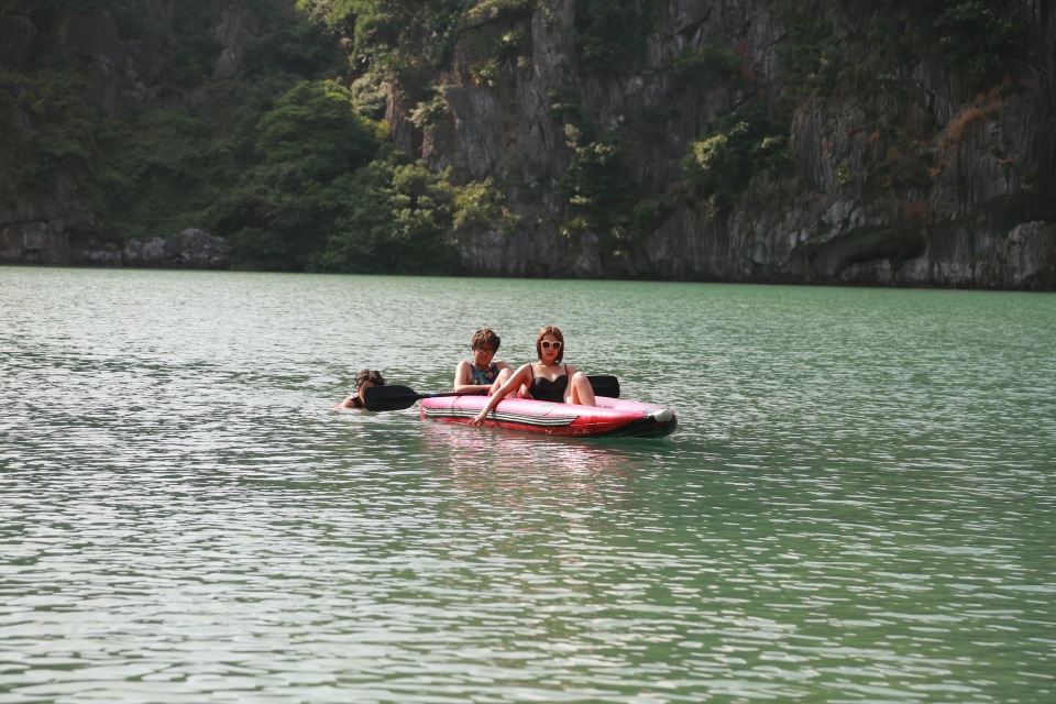 Cảnh quay trên đảo Mắt Rồng, lúc Hoạ Mi bị bắt cóc lần thứ 2.