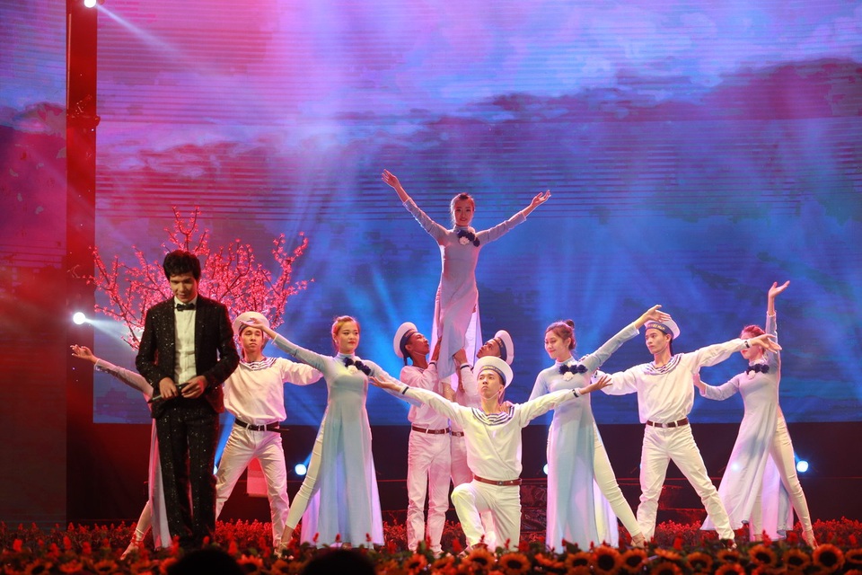 NSƯT Đức Hải hoá “thầy phù thuỷ" chuyển giới để thức tỉnh Quang Tèo - 16