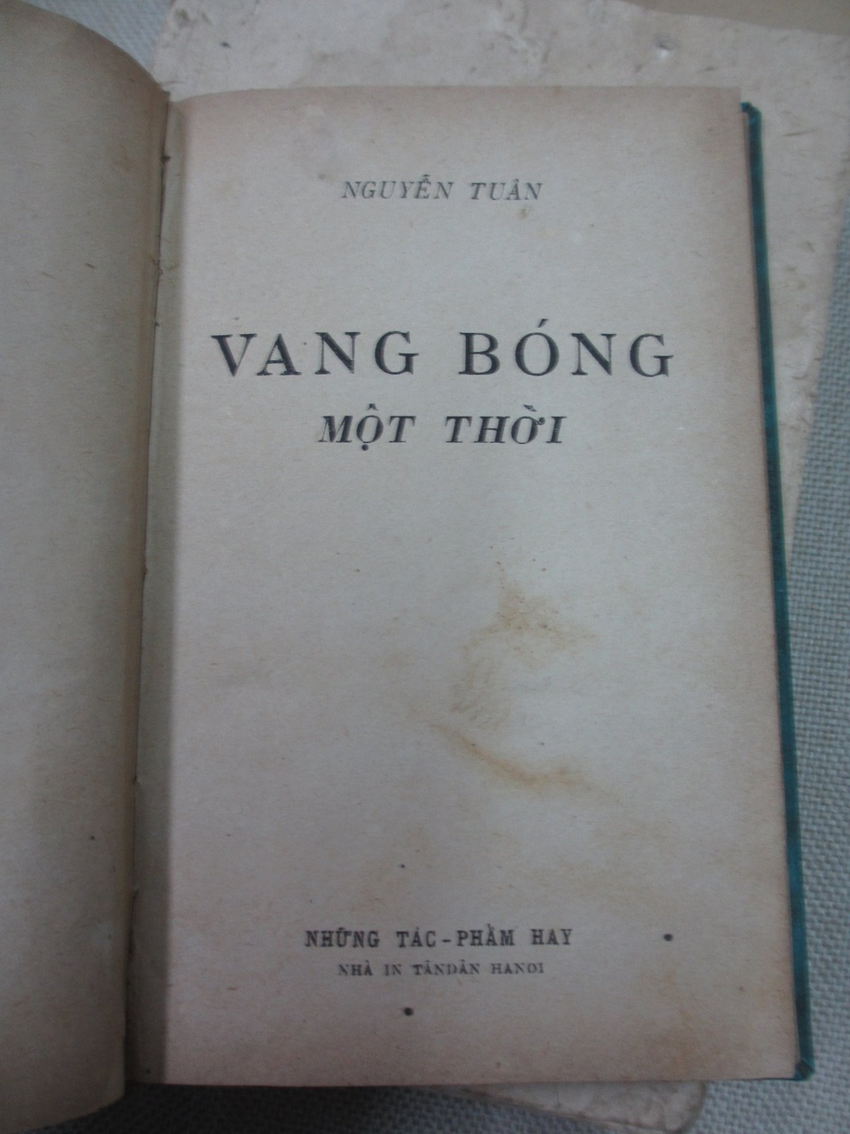 Phiên chợ sách xưa sẽ đấu giá sách hiếm để ủng hộ quỹ nhân ái - 2 Phiên chợ sách xưa sẽ đấu giá sách hiếm để ủng hộ quỹ nhân ái - 2