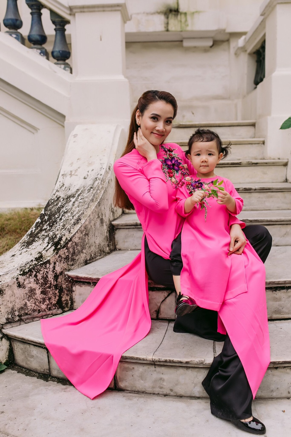 Con gái Trang Nhung ngượng ngùng trước ống kính - 12